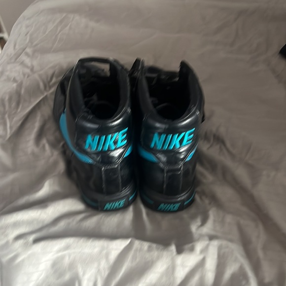 Custom painted Nike blazers - Picture 3 of 3